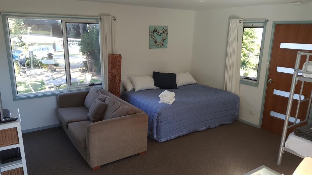 Huskisson Holiday Motel Cabins Jervis Bay Экстерьер фото