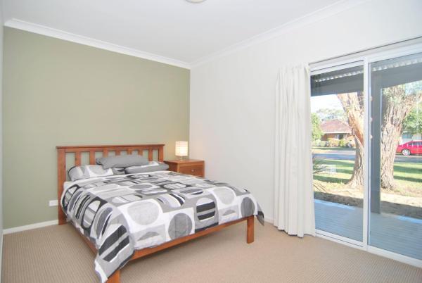 Huskisson Holiday Motel Cabins Jervis Bay Экстерьер фото
