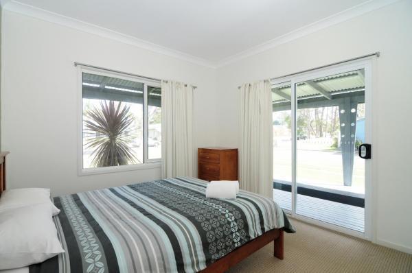Huskisson Holiday Motel Cabins Jervis Bay Экстерьер фото
