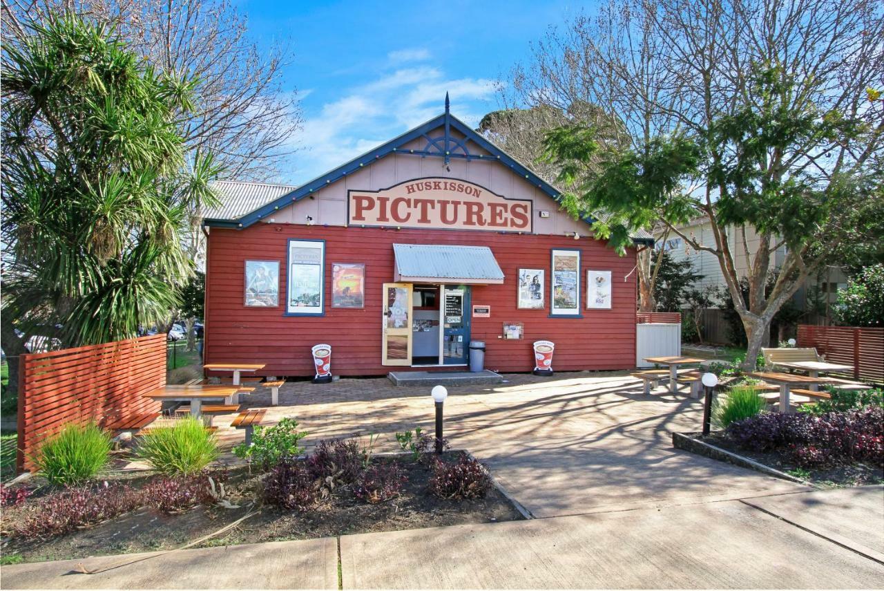 Huskisson Holiday Motel Cabins Jervis Bay Экстерьер фото